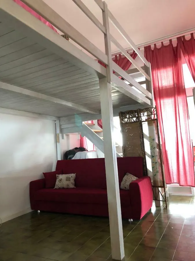 Marina Di Caponero Apartment Ospedaletti